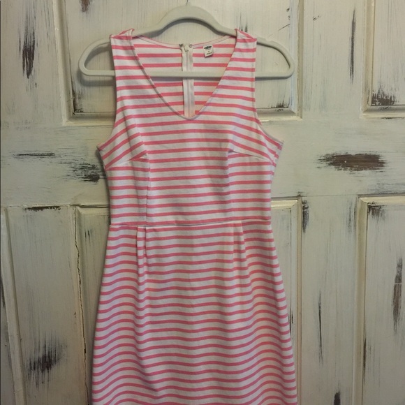 Old Navy Dresses & Skirts - 🌸host pick💗Old Navy striped dress. Size M